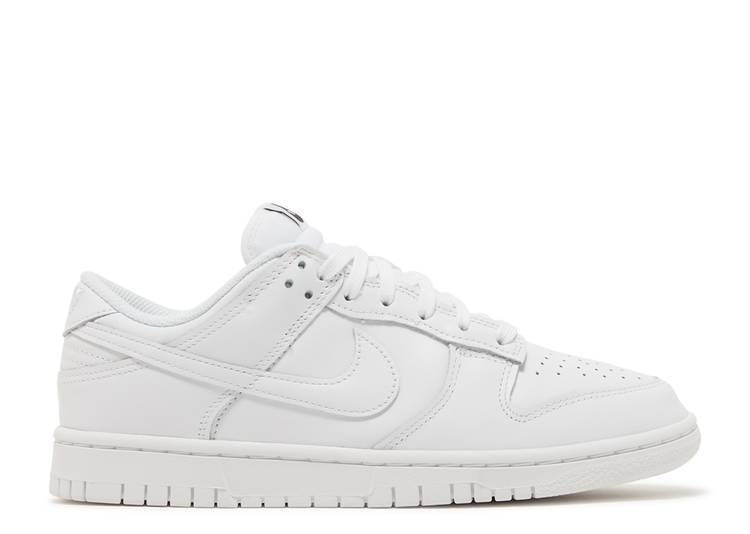 SB DUNK LOW ‘TRIPLE WHITE’