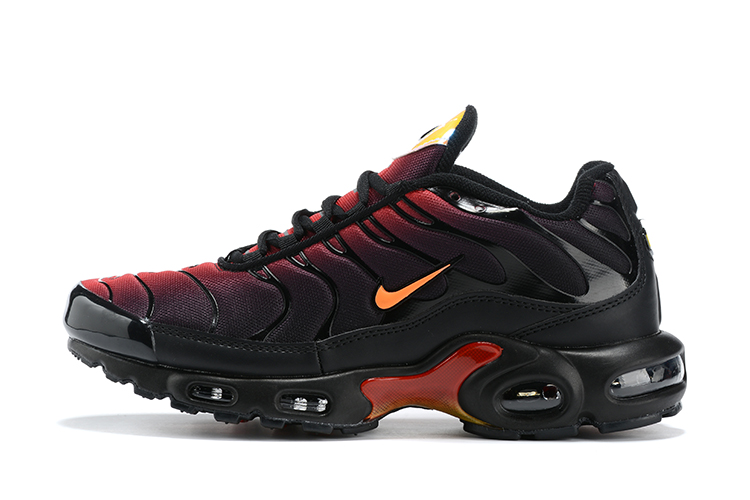 AIR MAX PLUS TN ‘BLACK GRADIENT RED’