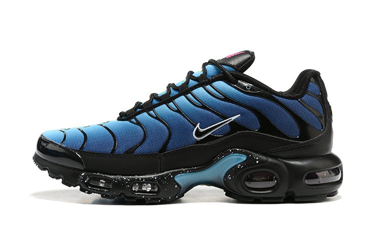 AIR MAX PLUS TN ‘BLACK UNIVERSITY BLUE’