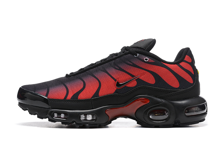 AIR MAX PLUS TN ‘BRED REFLECTIVE’