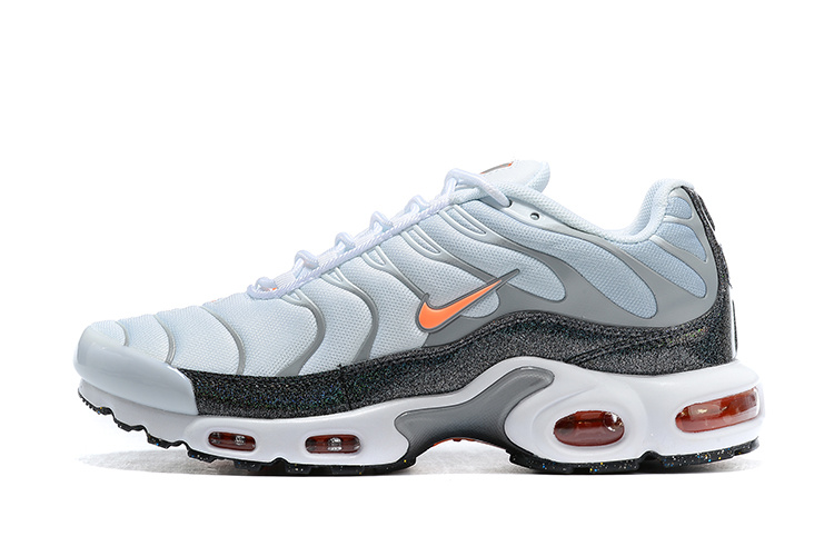 AIR MAX PLUS TN ‘CRATER’