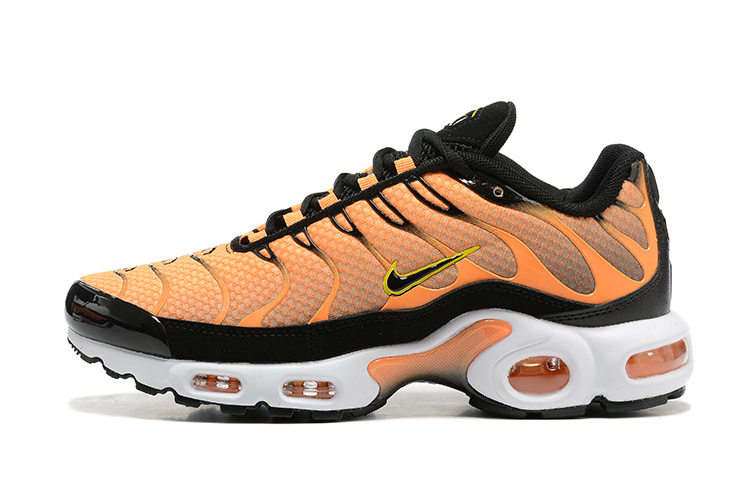 AIR MAX PLUS TN ‘ORANGE BLACK’