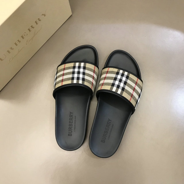 CHANCLAS BURBERRY