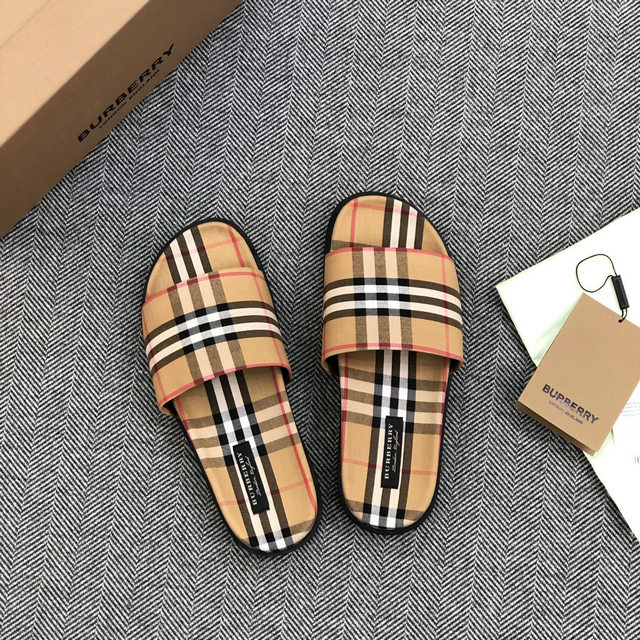 CHANCLAS BURBERRY