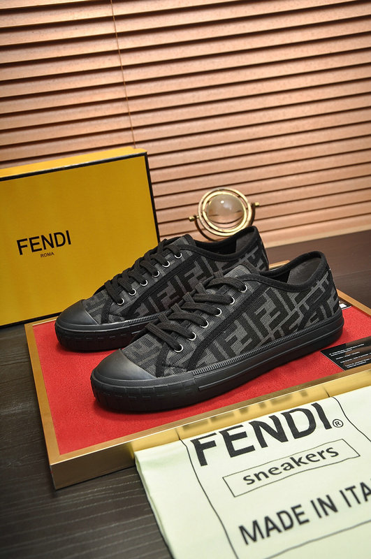 ZAPATILLAS FENDI